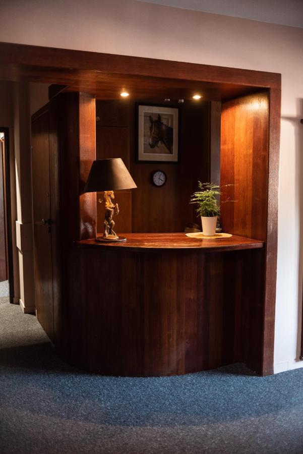 Hotel Podkowa Вроцлав Экстерьер фото