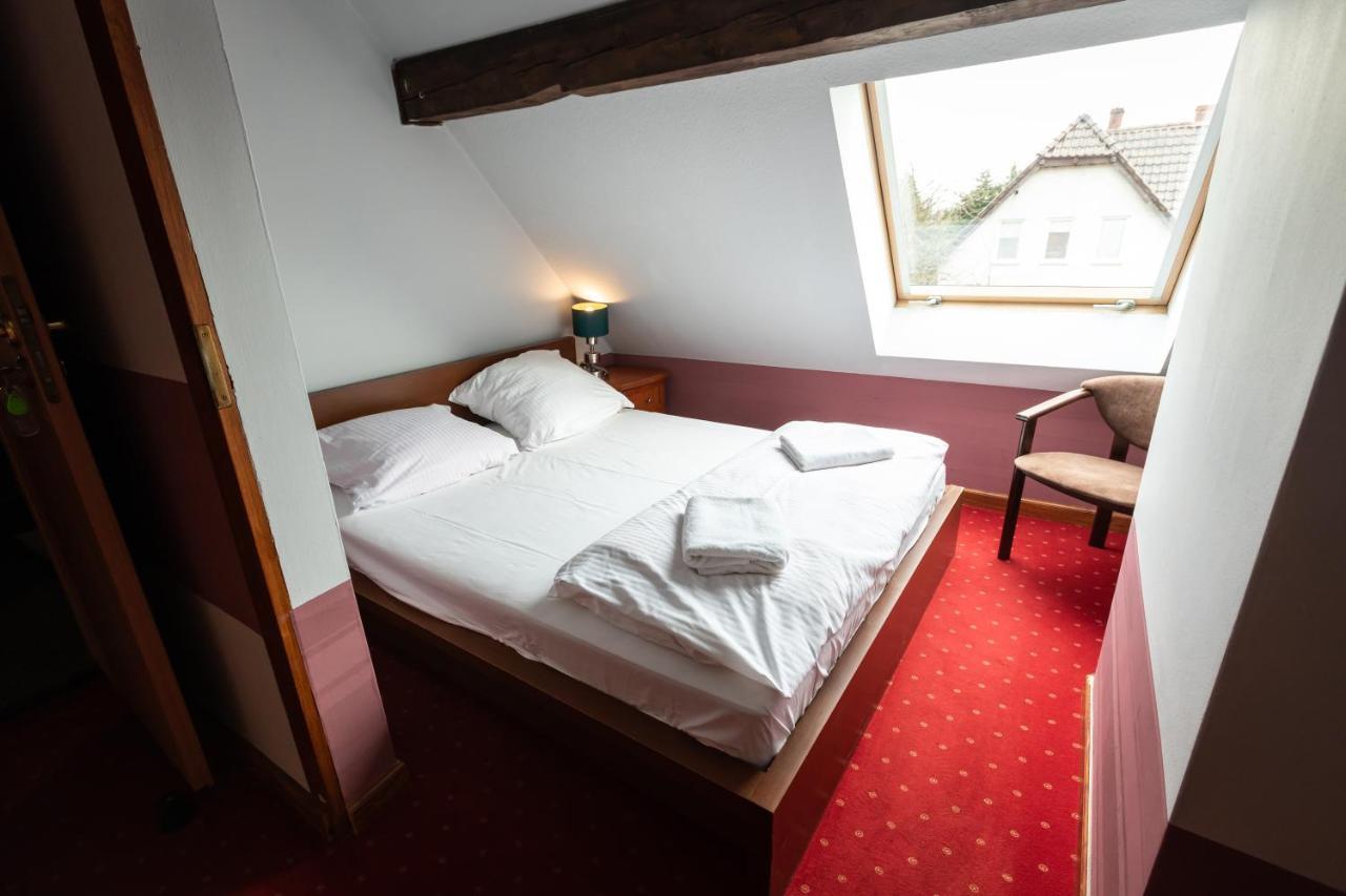 Hotel Podkowa Вроцлав Экстерьер фото